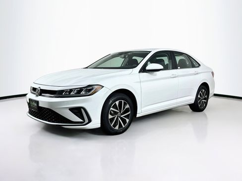 Used 2025 Volkswagen Jetta S FWD image 3