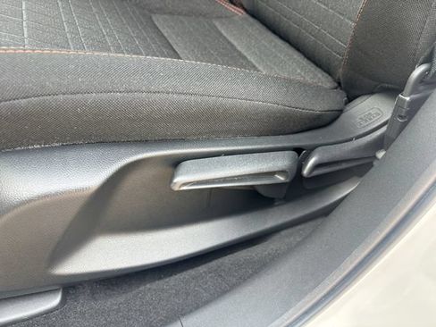Used 2025 Honda HR-V Sport image 12