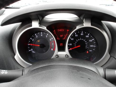 Used 2013 Nissan Juke SL w/ Chrome Pkg AWD/4WD image 18