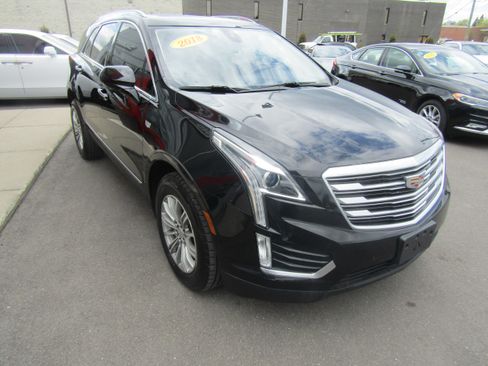 Used 2018 Cadillac XT5 Luxury w/ Driver Awareness Package AWD/4WD image 4