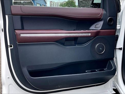 Certified 2022 Ford Expedition Max Limited RWD image 22