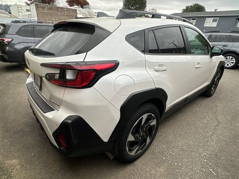 Used 2024 Subaru Crosstrek 2.5i Limited w/ Crosstrek Mirror Package AWD/4WD image 5