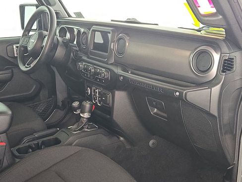 Used 2023 Jeep Wrangler Unlimited Sport AWD/4WD image 33