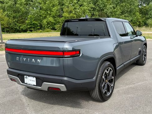 Used 2024 Rivian R1T Adventure AWD/4WD image 5
