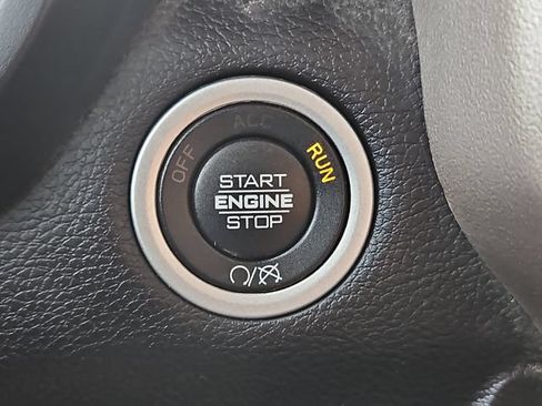 Used 2024 RAM 2500 Laramie w/ Safety Group AWD/4WD image 18