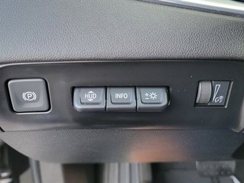 Used 2022 Buick Enclave Premium image 20