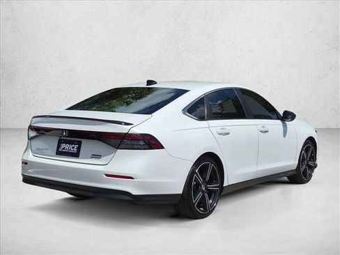 Used 2023 Honda Accord Sport image 5