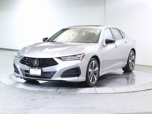 Used 2025 Acura TLX w/ Technology Package image 5