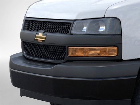 New 2025 Chevrolet Express 3500 w/ Power Convenience Package image 13