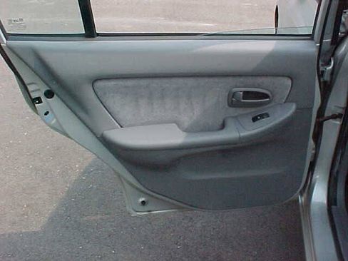 Used 2005 Hyundai Elantra GLS FWD image 23