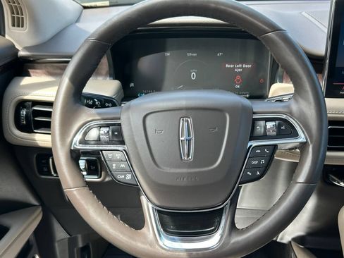 Used 2023 Lincoln Nautilus Reserve w/ Equipment Group 201A AWD/4WD image 18