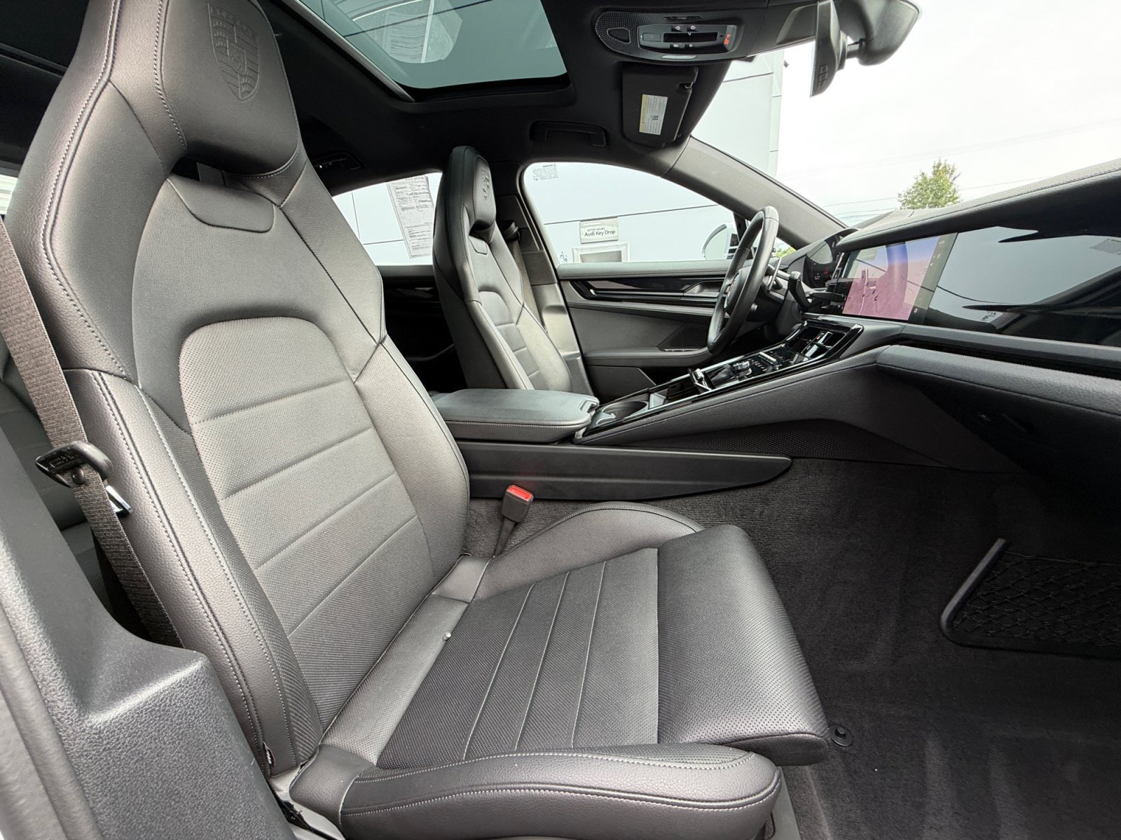 Certified 2025 Porsche Panamera 4 AWD/4WD image 22