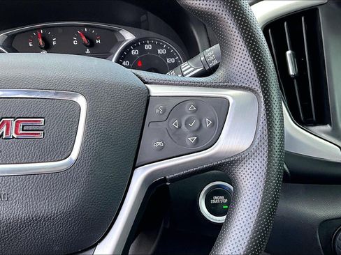Used 2024 GMC Terrain SLE AWD/4WD image 19