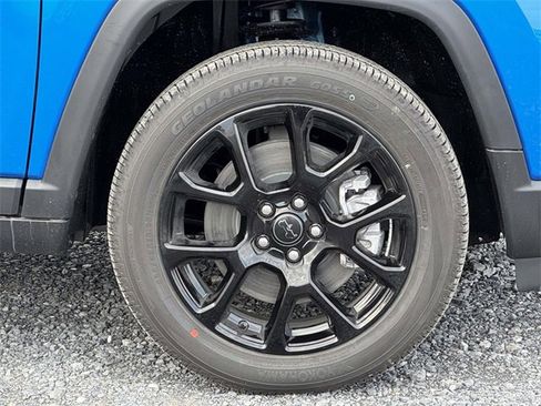 New 2026 Jeep Compass Latitude image 27