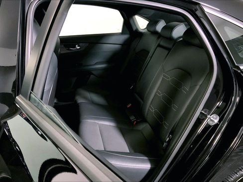 Used 2022 Kia Forte GT-Line image 26