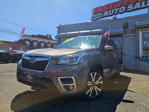Used 2019 Subaru Forester Limited image 4