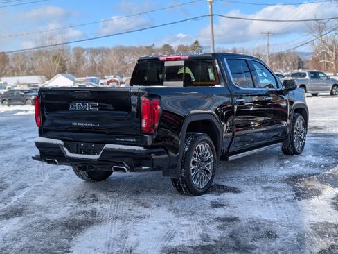 Used 2025 GMC Sierra 1500 Denali Ultimate image 11
