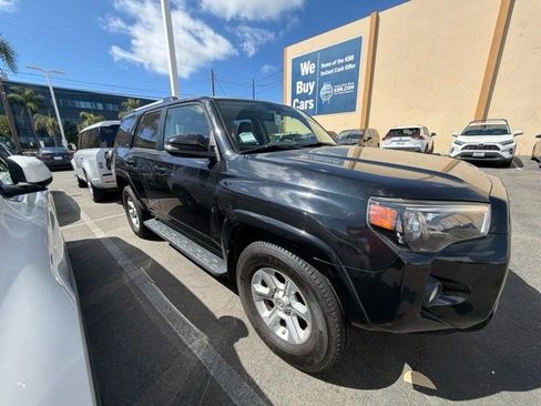 Used 2019 Toyota 4Runner SR5 Premium w/ Wilderness Package RWD image 5