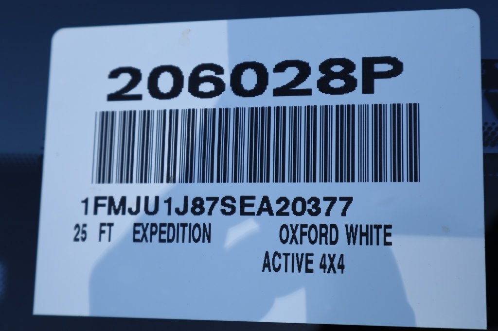 Used 2025 Ford Expedition Active AWD/4WD image 40