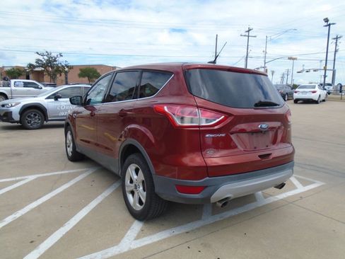 Used 2016 Ford Escape SE FWD image 5