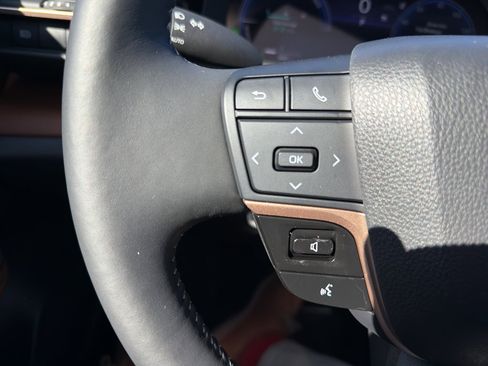 Used 2026 Toyota Crown Limited image 19