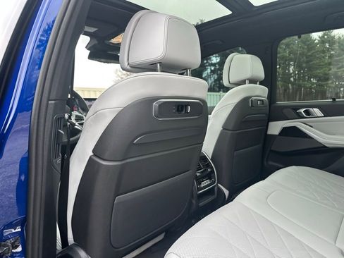 Used 2025 BMW X5 M60i w/ Executive Package image 25