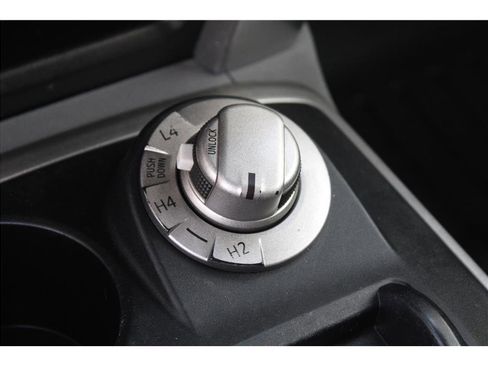 Used 2013 Toyota 4Runner SR5 w/ Convenience Pkg image 24