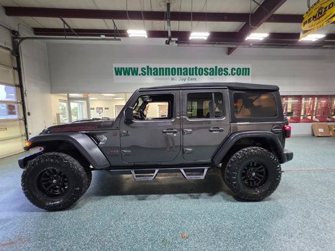 Used 2019 Jeep Wrangler Unlimited Rubicon AWD/4WD image 12