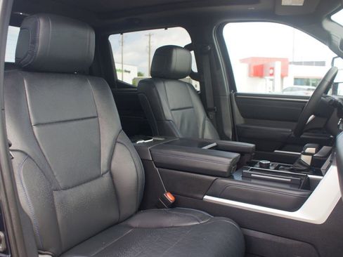 Used 2025 Toyota Tundra Platinum AWD/4WD image 26