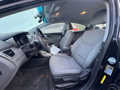 Used 2013 Hyundai Elantra GLS w/ Preferred Pkg image 2