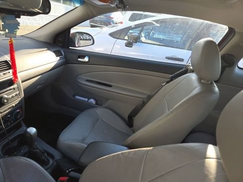 Used 2009 Chevrolet Cobalt LT w/ Preferred Equipment Group FWD image 9