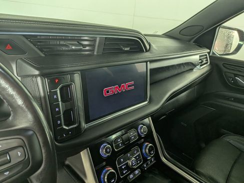 Used 2022 GMC Yukon Denali image 24
