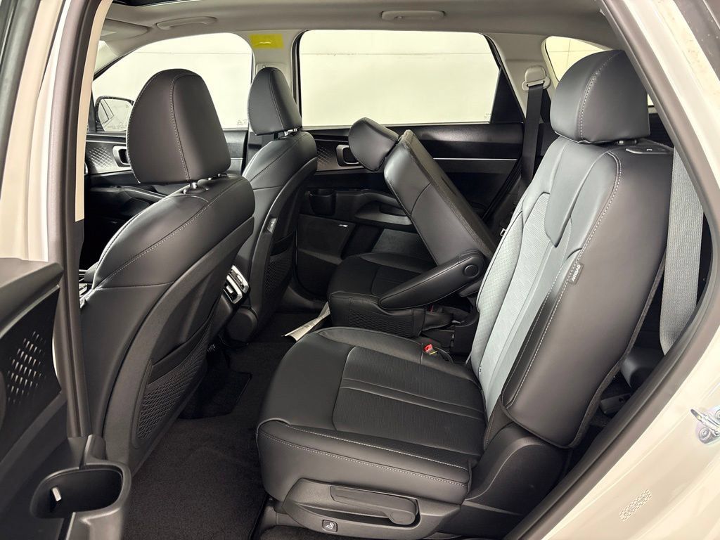 New 2026 Kia Sorento EX w/ EX Premium Package FWD image 26