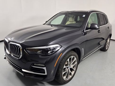 Used 2021 BMW X5 xDrive40i w/ Convenience Package image 3