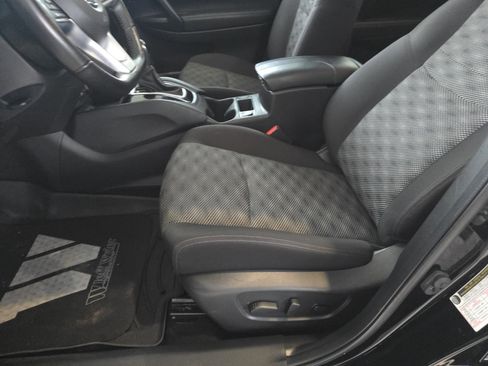 Used 2022 Nissan Rogue Sport SV image 24