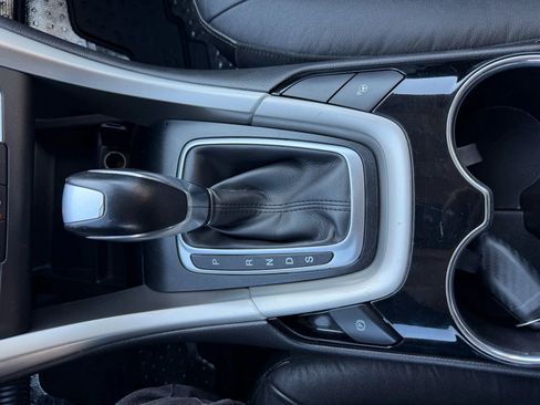 Used 2016 Ford Fusion SE w/ Equipment Group 202A image 17