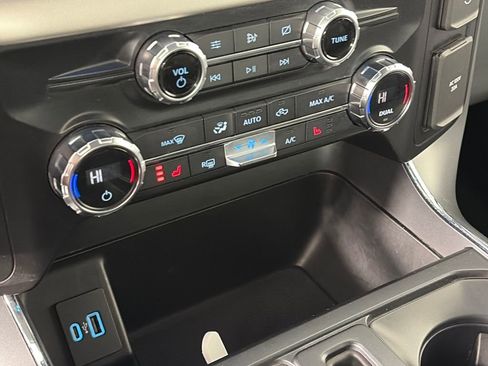 Certified 2021 Ford F150 XLT w/ Equipment Group 302A High image 21