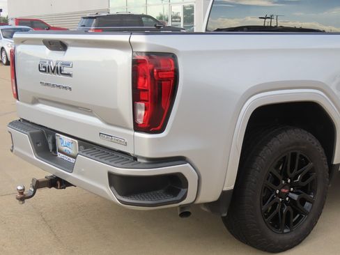 Used 2020 GMC Sierra 1500 Elevation w/ Elevation Value Package RWD image 12