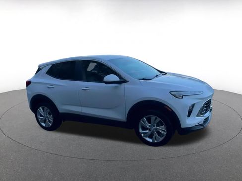 Used 2025 Buick Encore GX Preferred image 2