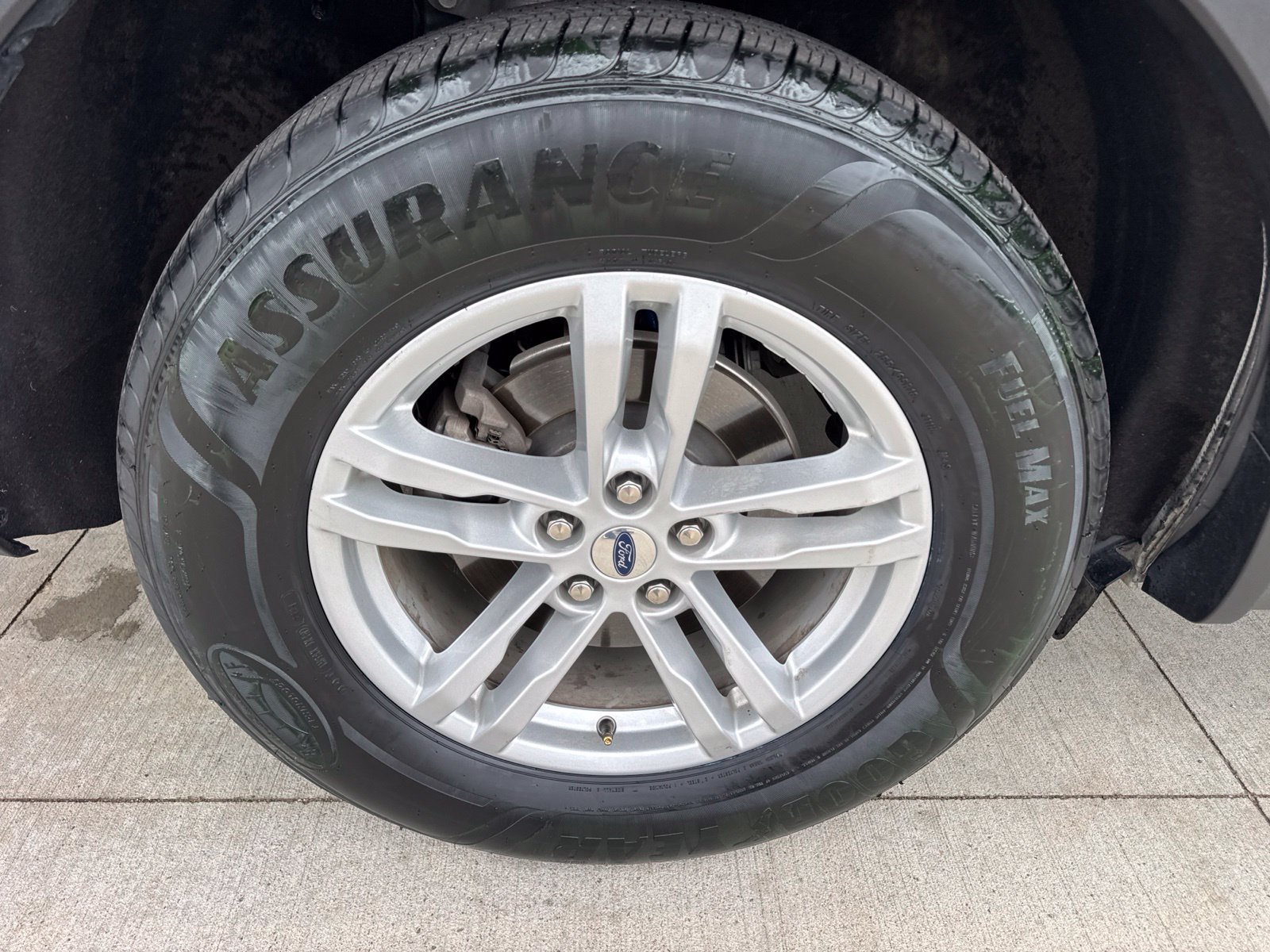Certified 2023 Ford Explorer XLT w/ Equipment Group 202A AWD/4WD image 20