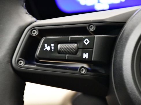 Used 2025 Porsche Macan 4S Electric image 25