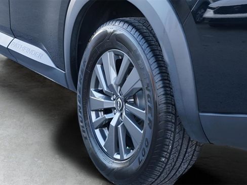 Used 2022 Nissan Pathfinder S image 9