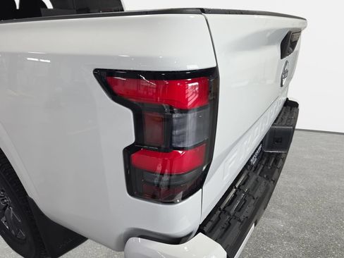 New 2027 Nissan Frontier SV w/ SV Convenience Package RWD image 30