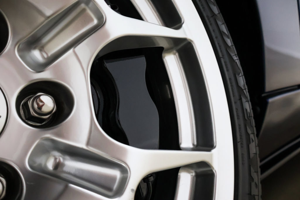 Used 2005 Ford GT RWD image 89