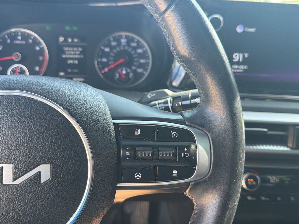 Used 2022 Kia K5 GT-Line w/ GT-Line FWD Premium Package image 31