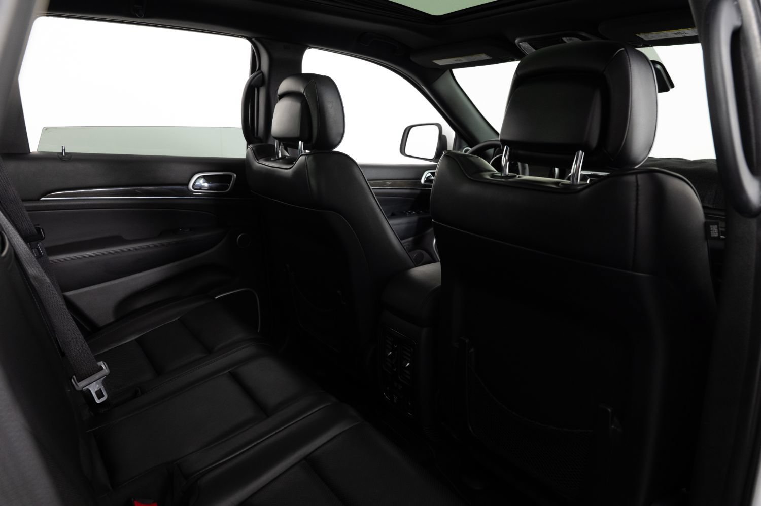 Used 2016 Jeep Grand Cherokee High Altitude AWD/4WD image 22