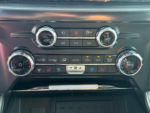 New 2025 Ford F150 Lariat w/ Equipment Group 501A Mid image 26