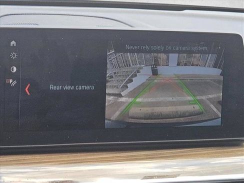 Used 2018 BMW 530i RWD image 11
