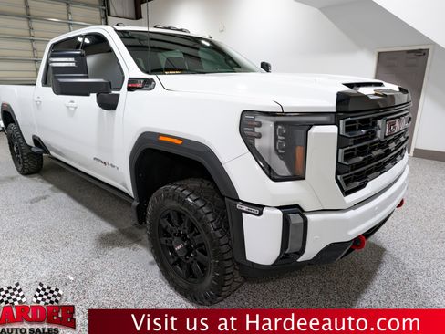 Used 2024 GMC Sierra 2500 AT4 w/ AT4 Premium Plus Package image 6