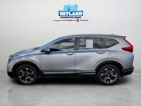 Used 2018 Honda CR-V Touring image 2